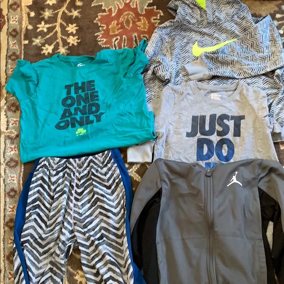 Nike Other - Boys Nike assorted clothes (size medium)